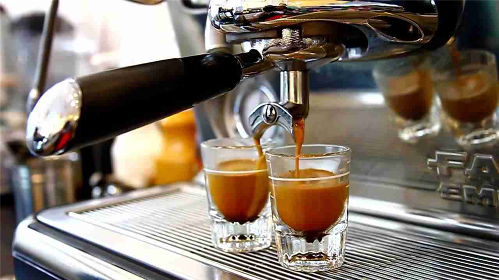 Cà phê nguyên chất, máy móc & nguyên liệu pha chế